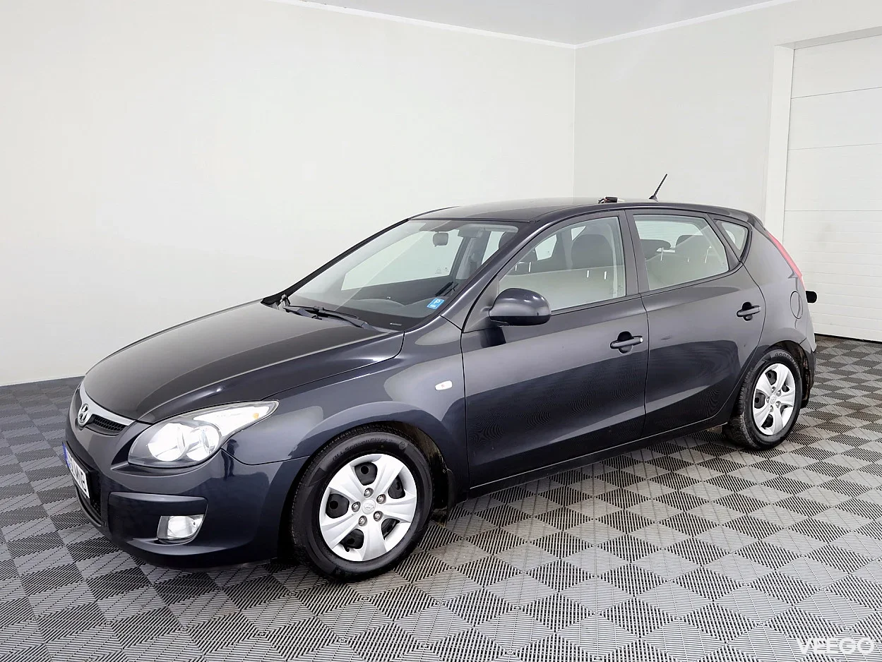 Hyundai i30 1.6 93kW