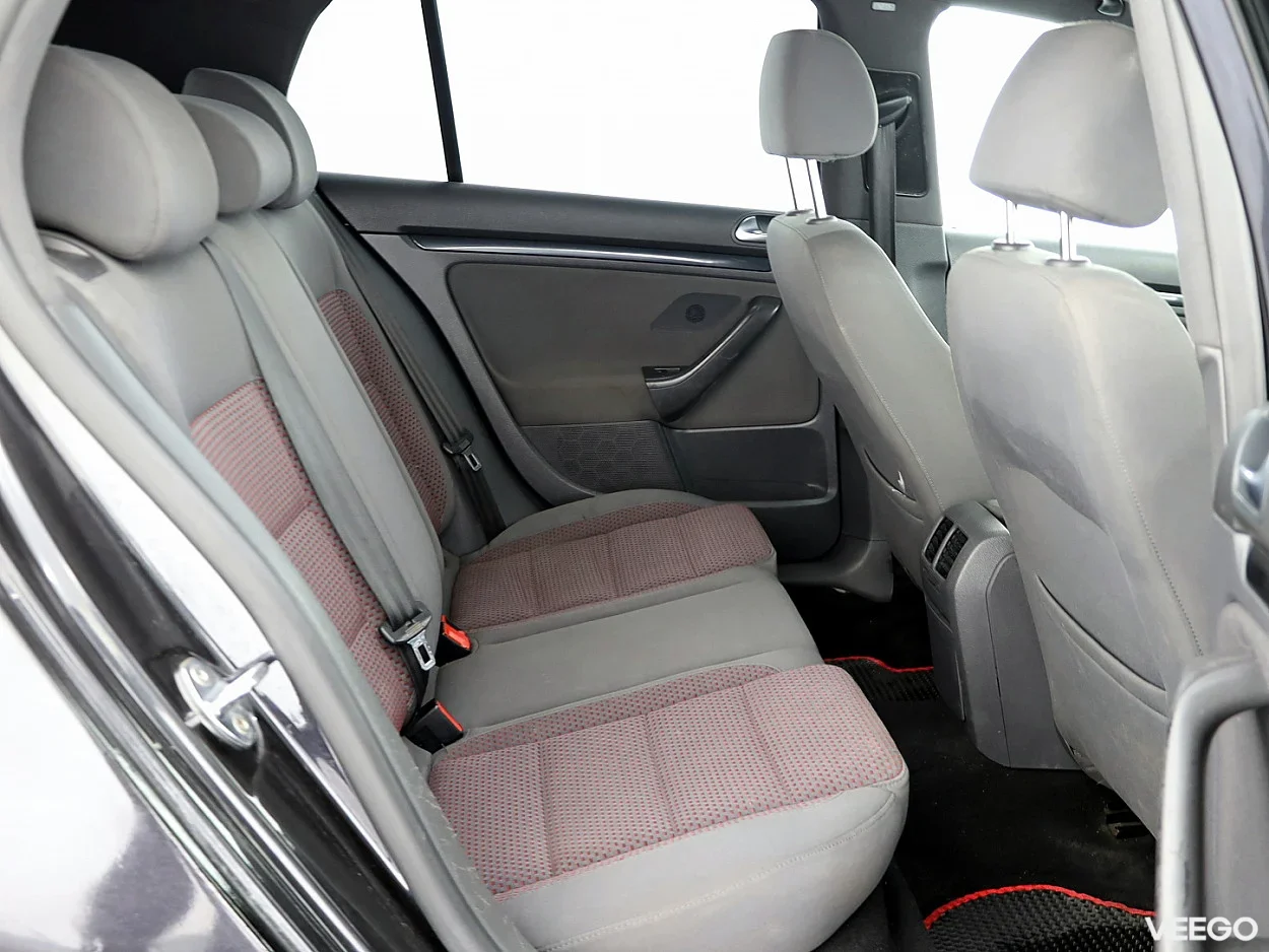 Volkswagen Golf 2.0 125kW