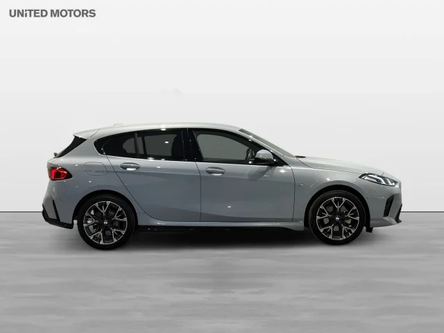 Image of BMW 120 M Sport Adaptiv Farth Backkamera H/K Tonade Rattvärme