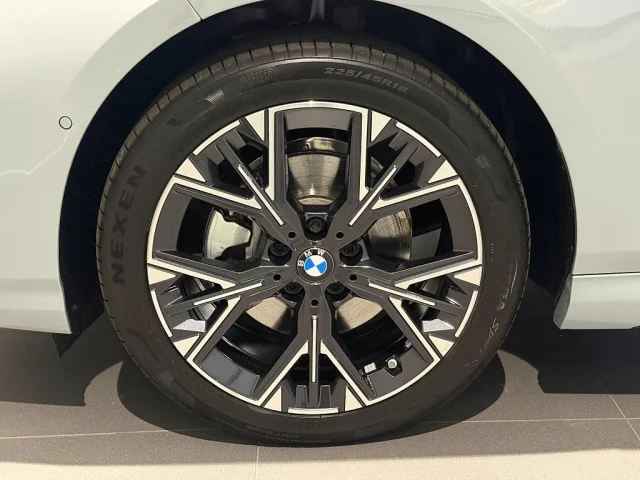 Image of BMW 120 M Sport Adaptiv Farth Backkamera H/K Tonade Rattvärme