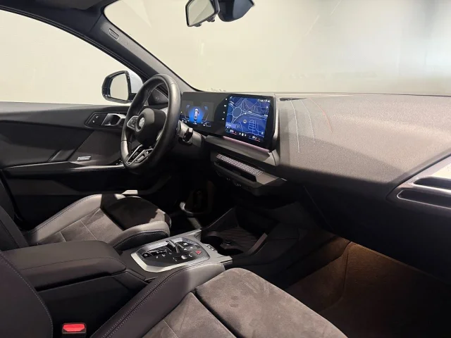 Image of BMW 120 M Sport Adaptiv Farth Backkamera H/K Tonade Rattvärme