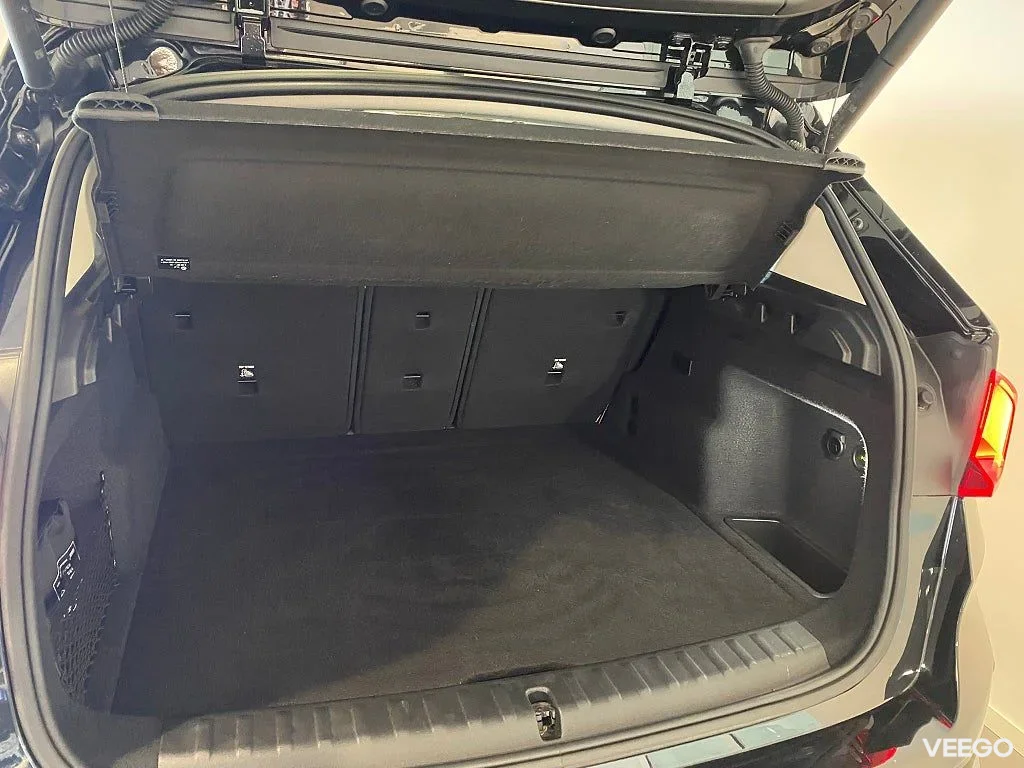 BMW iX1 xDrive30 Rattvärme