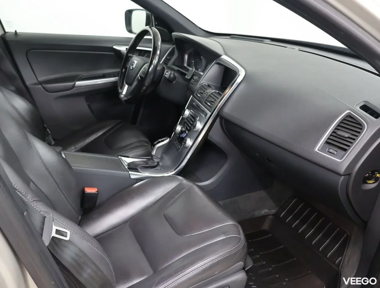 Volvo XC60 SUMMUM GEARTRONIC D3 2 110kW