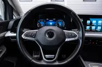 Volkswagen Golf 147kW thumbnail