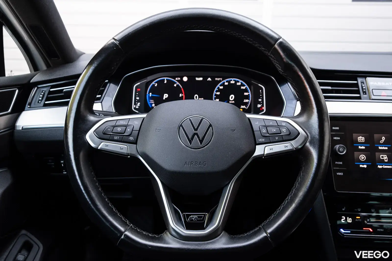 Volkswagen Passat 147kW