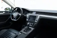 Volkswagen Passat 162kW thumbnail