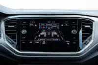Volkswagen T-Roc 110kW thumbnail