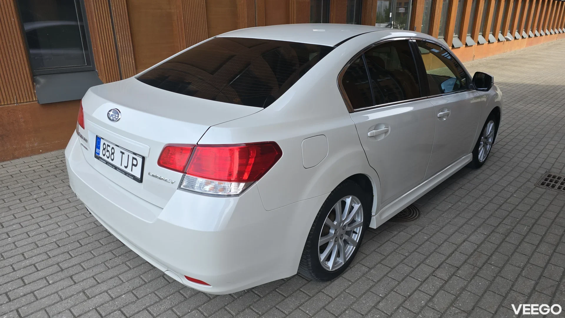 Subaru Legacy 2.5 123kW