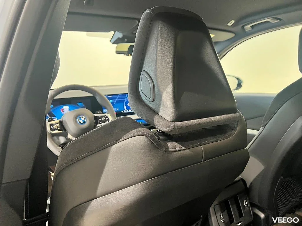 BMW X3 30e xDrive, M-Sport Pro,Adpt Fart,Drag,Värmare,Adpt LED