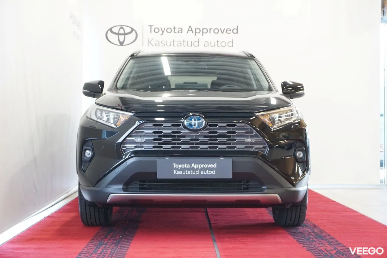 Toyota RAV4 Luxury Limited 2.5 131kW