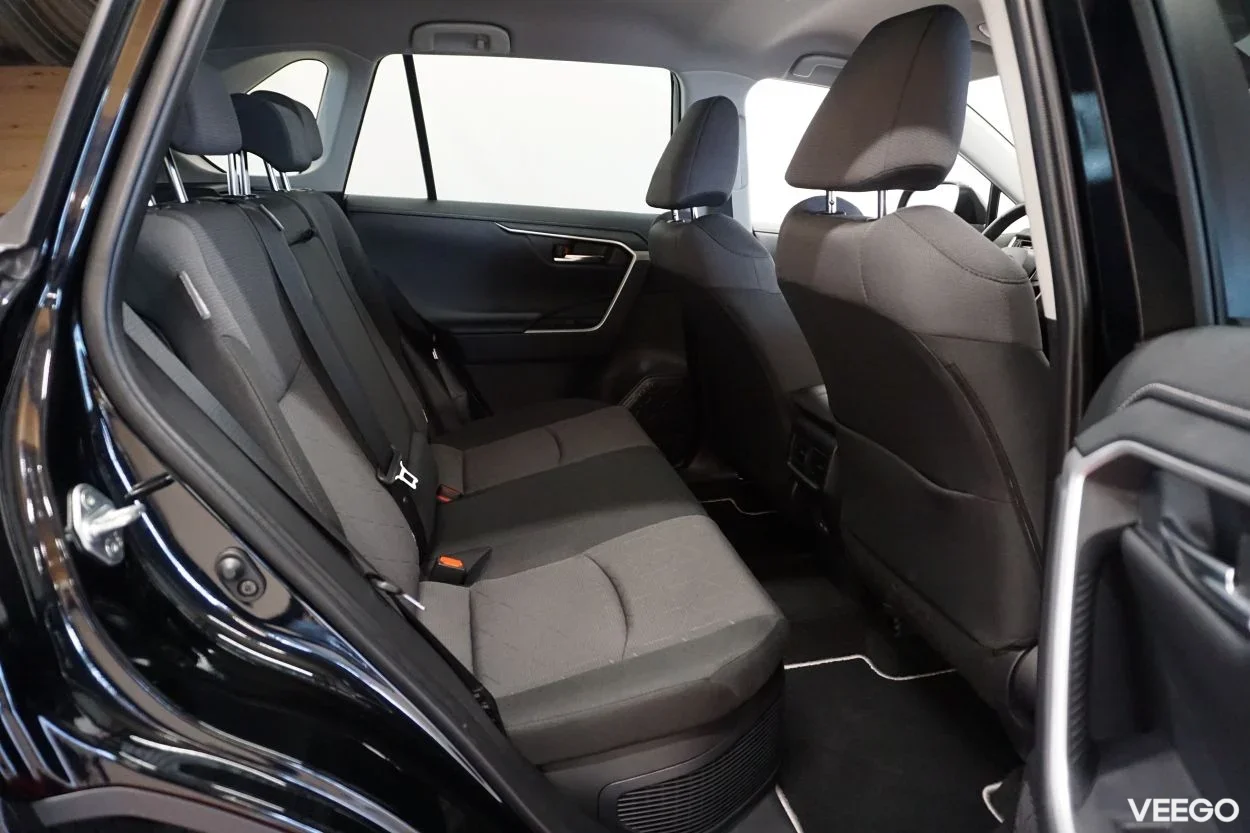 Toyota RAV4 Luxury Limited 2.5 131kW
