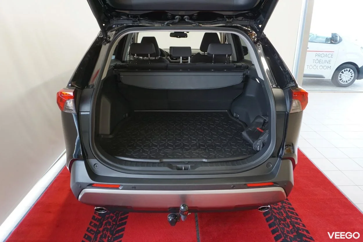 Toyota RAV4 Luxury Limited 2.5 131kW