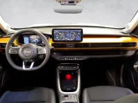 Jeep Avenger e-hybrid 100hp Summit 74kW thumbnail