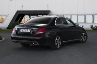 Mercedes-Benz E200 1.6 118kW thumbnail