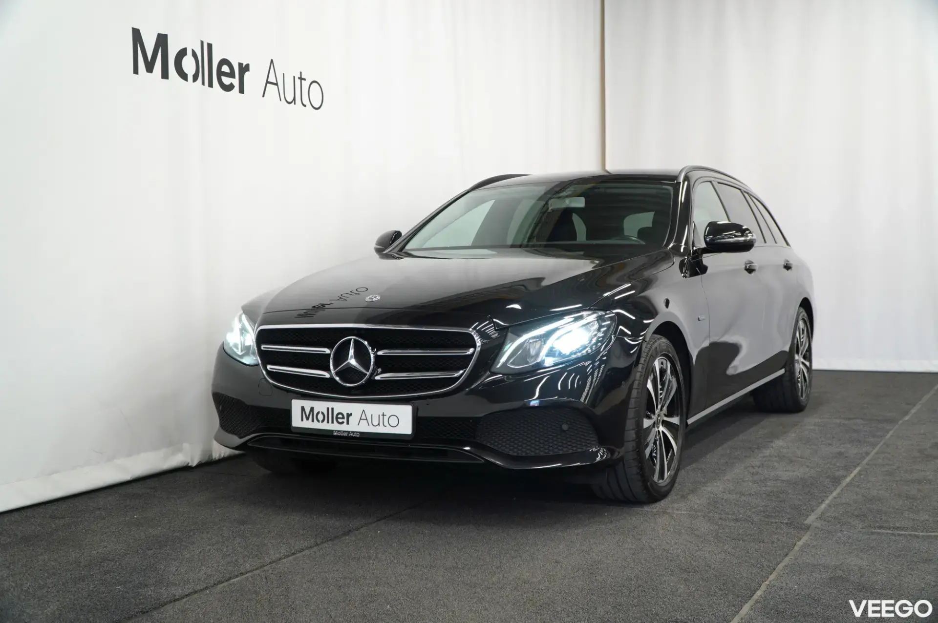 Mercedes-Benz E300 143kW