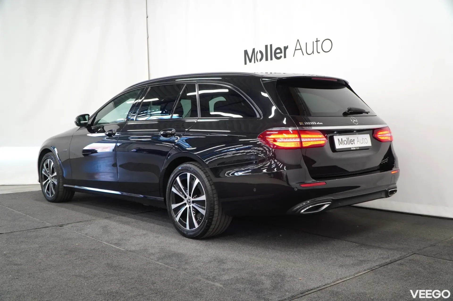 Mercedes-Benz E300 143kW