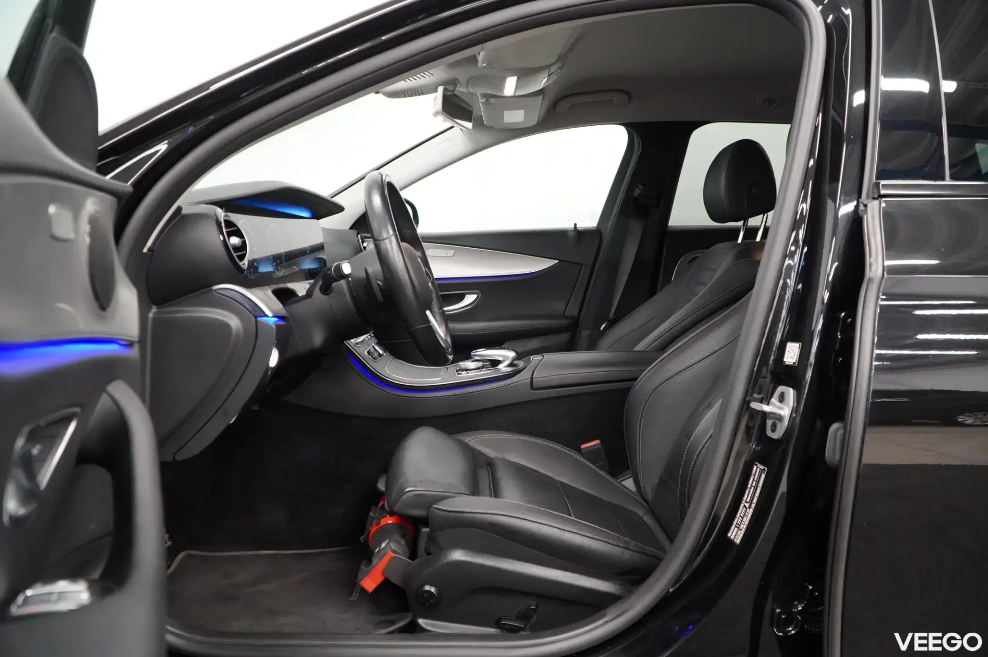 Mercedes-Benz E300 143kW