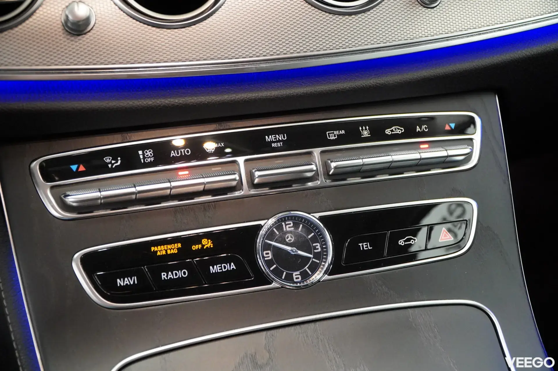 Mercedes-Benz E300 143kW