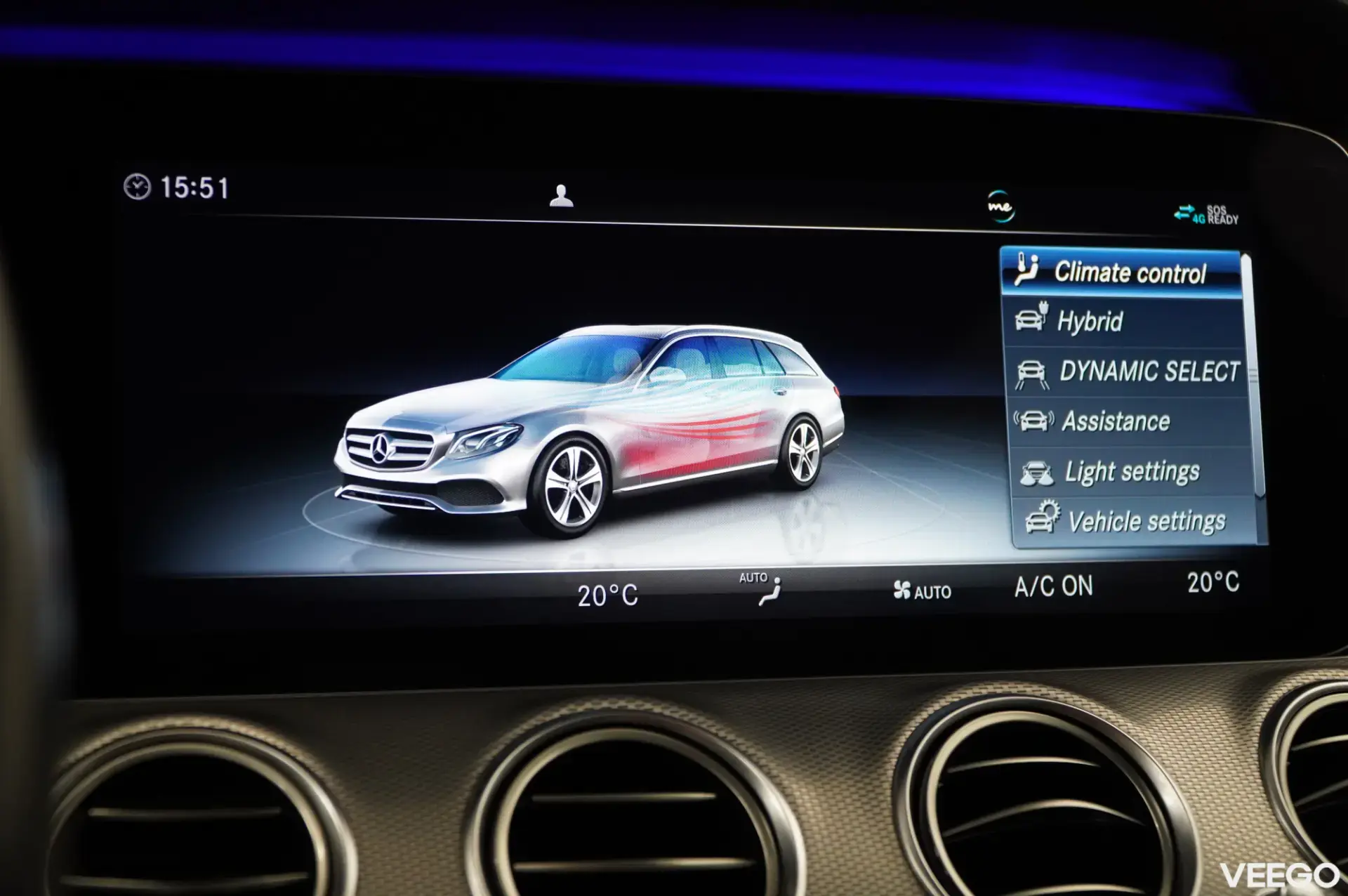 Mercedes-Benz E300 143kW