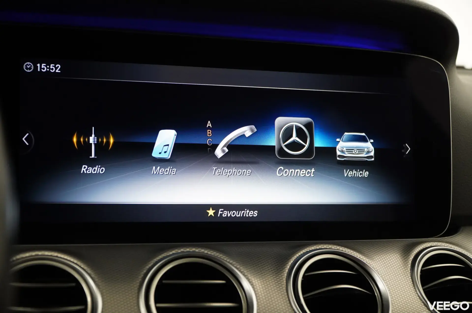 Mercedes-Benz E300 143kW