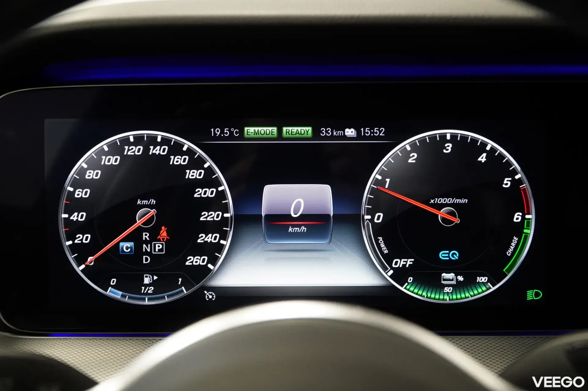 Mercedes-Benz E300 143kW