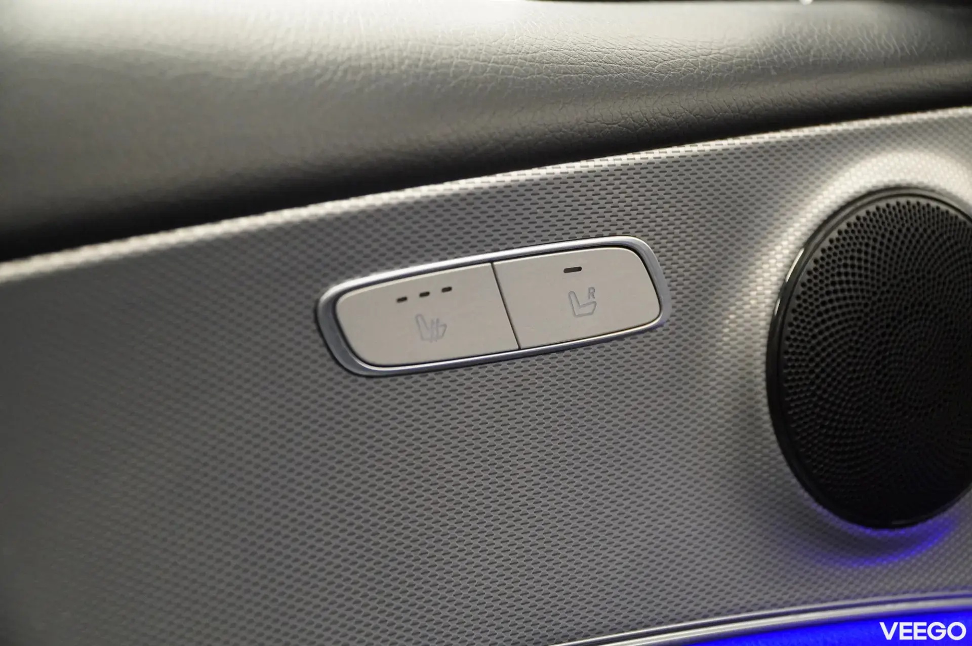 Mercedes-Benz E300 143kW