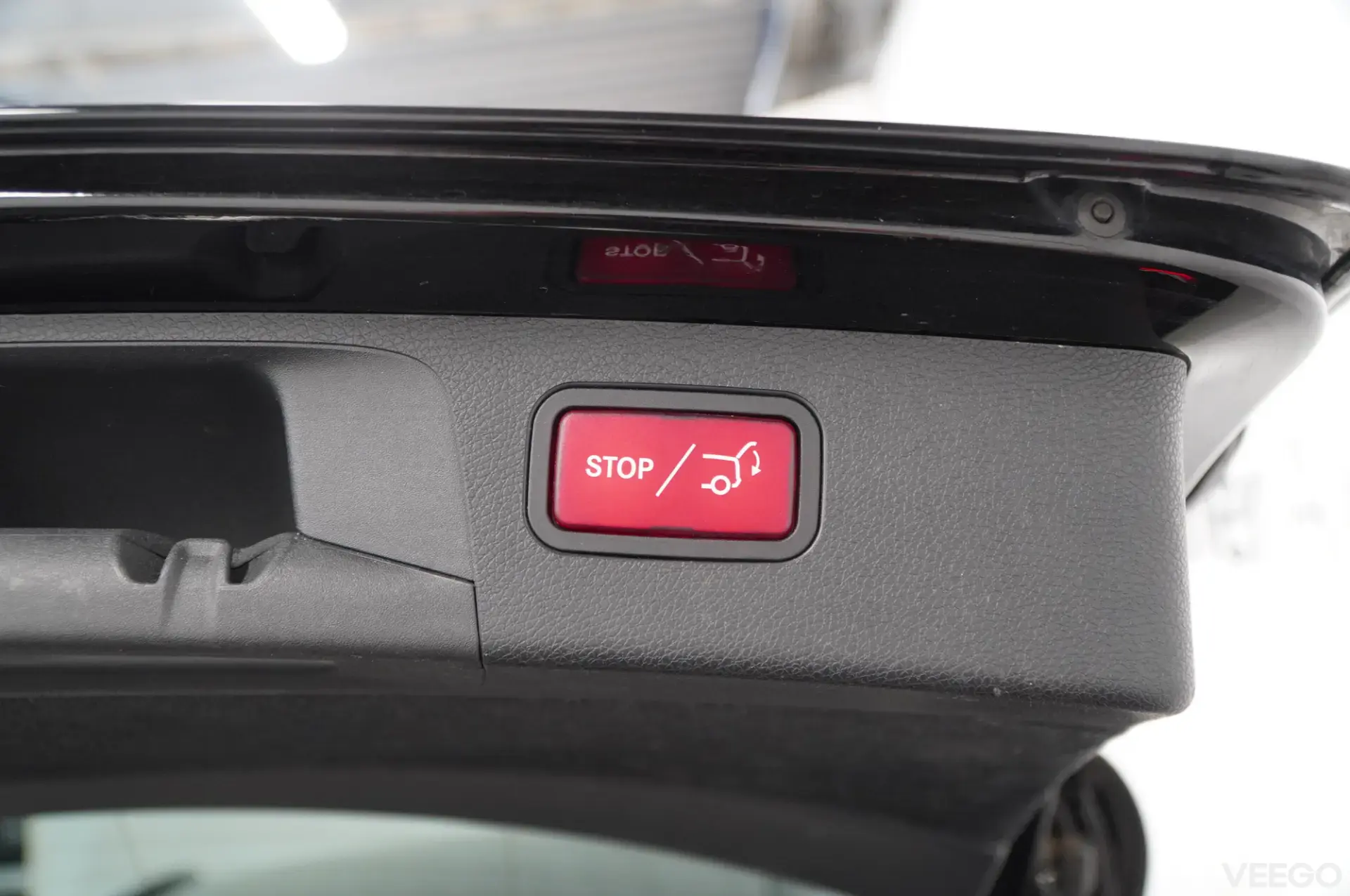 Mercedes-Benz E300 143kW