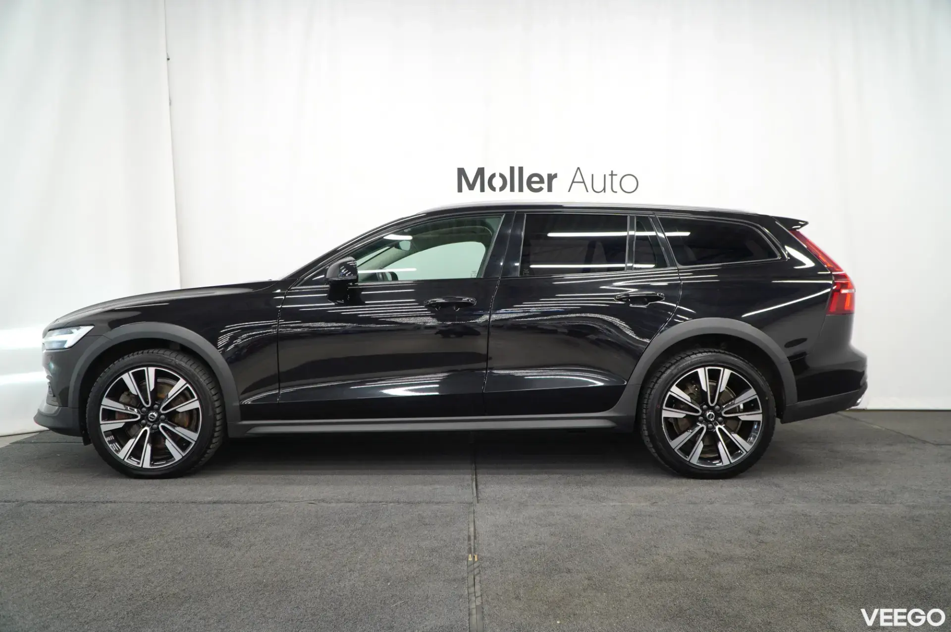 Volvo V60 Cross Country 145kW