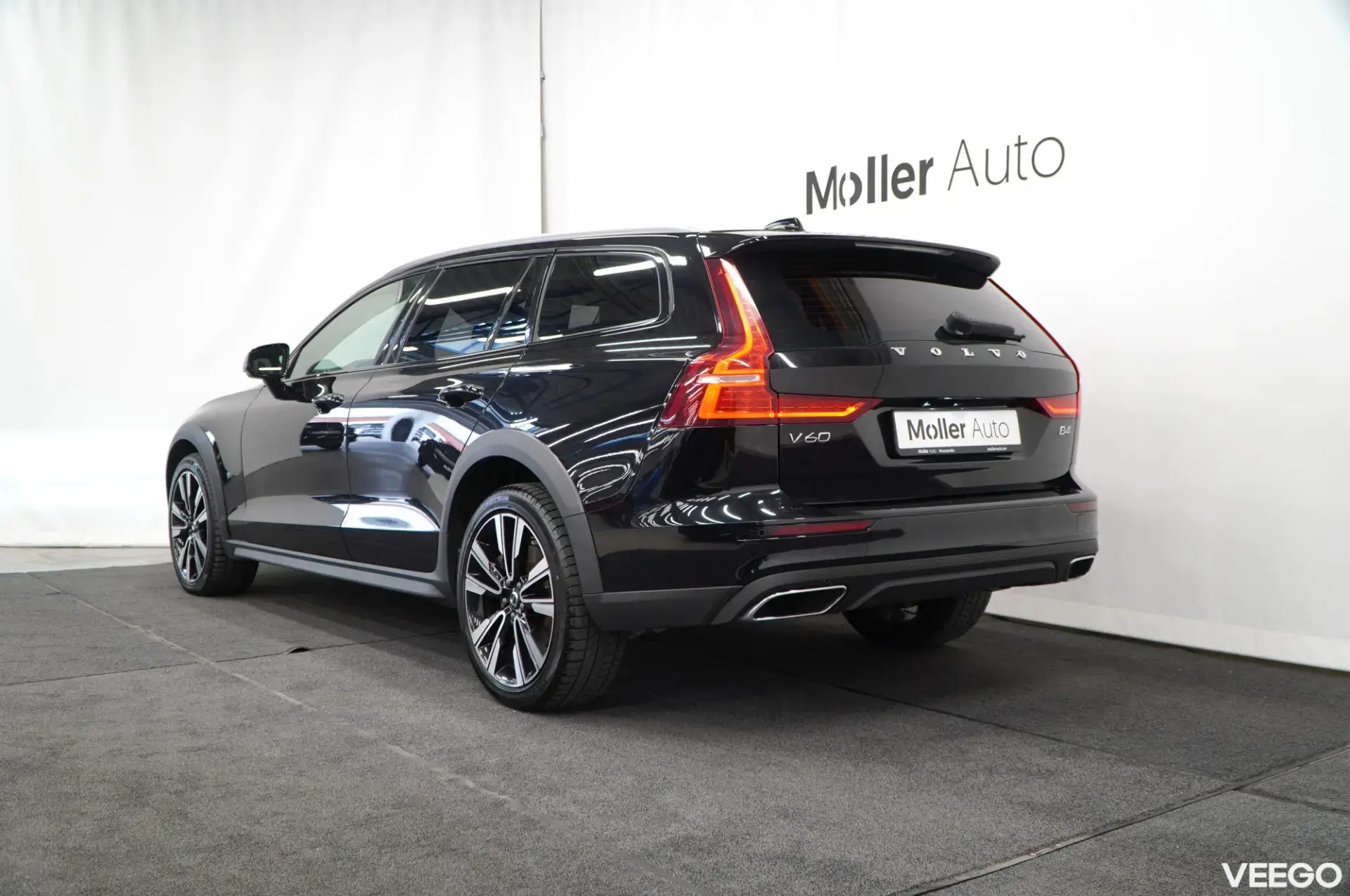 Volvo V60 Cross Country 145kW