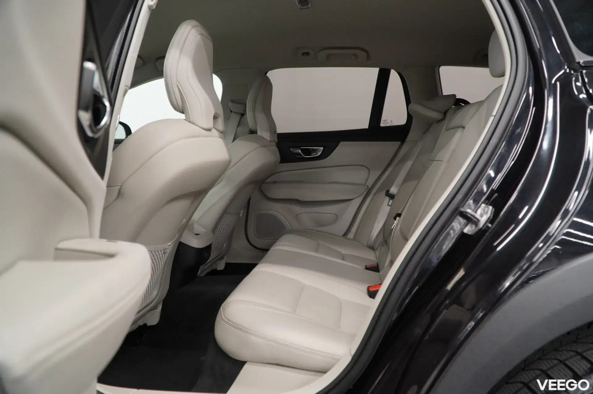 Volvo V60 Cross Country 145kW