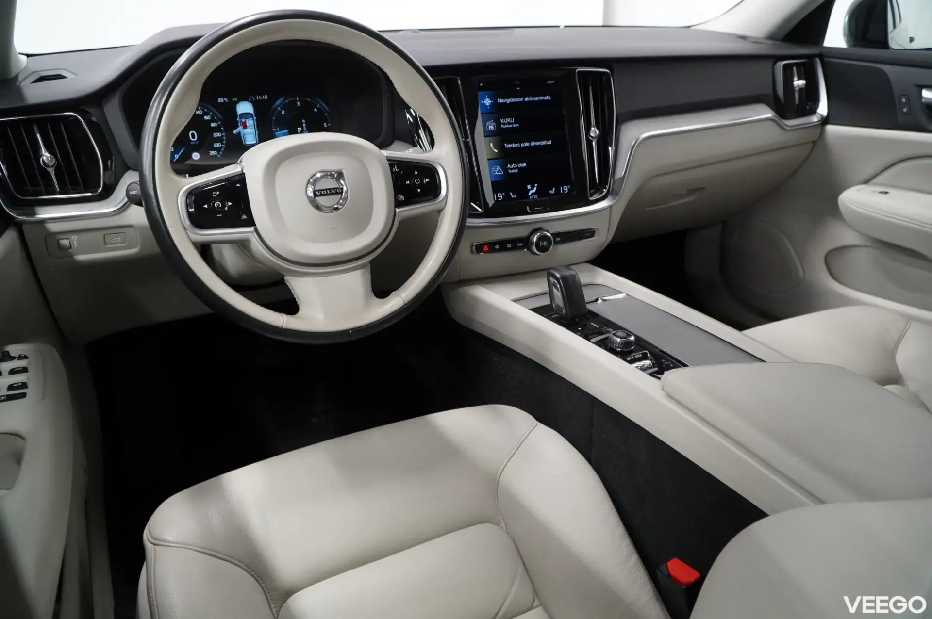 Volvo V60 Cross Country 145kW
