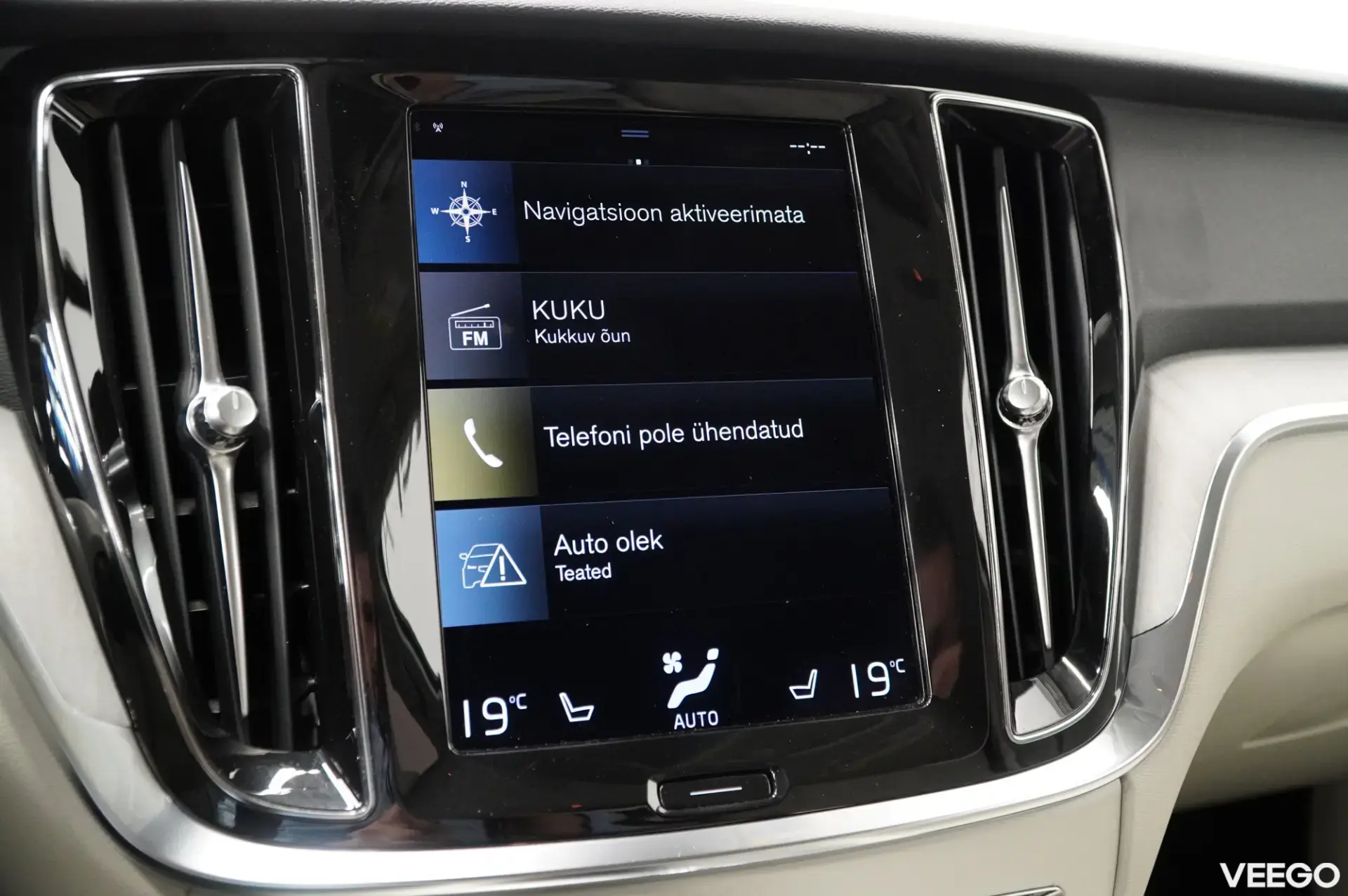 Volvo V60 Cross Country 145kW