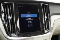 Volvo V60 Cross Country 145kW thumbnail