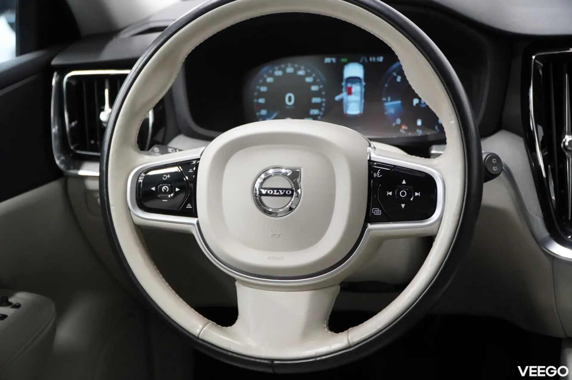 Volvo V60 Cross Country 145kW