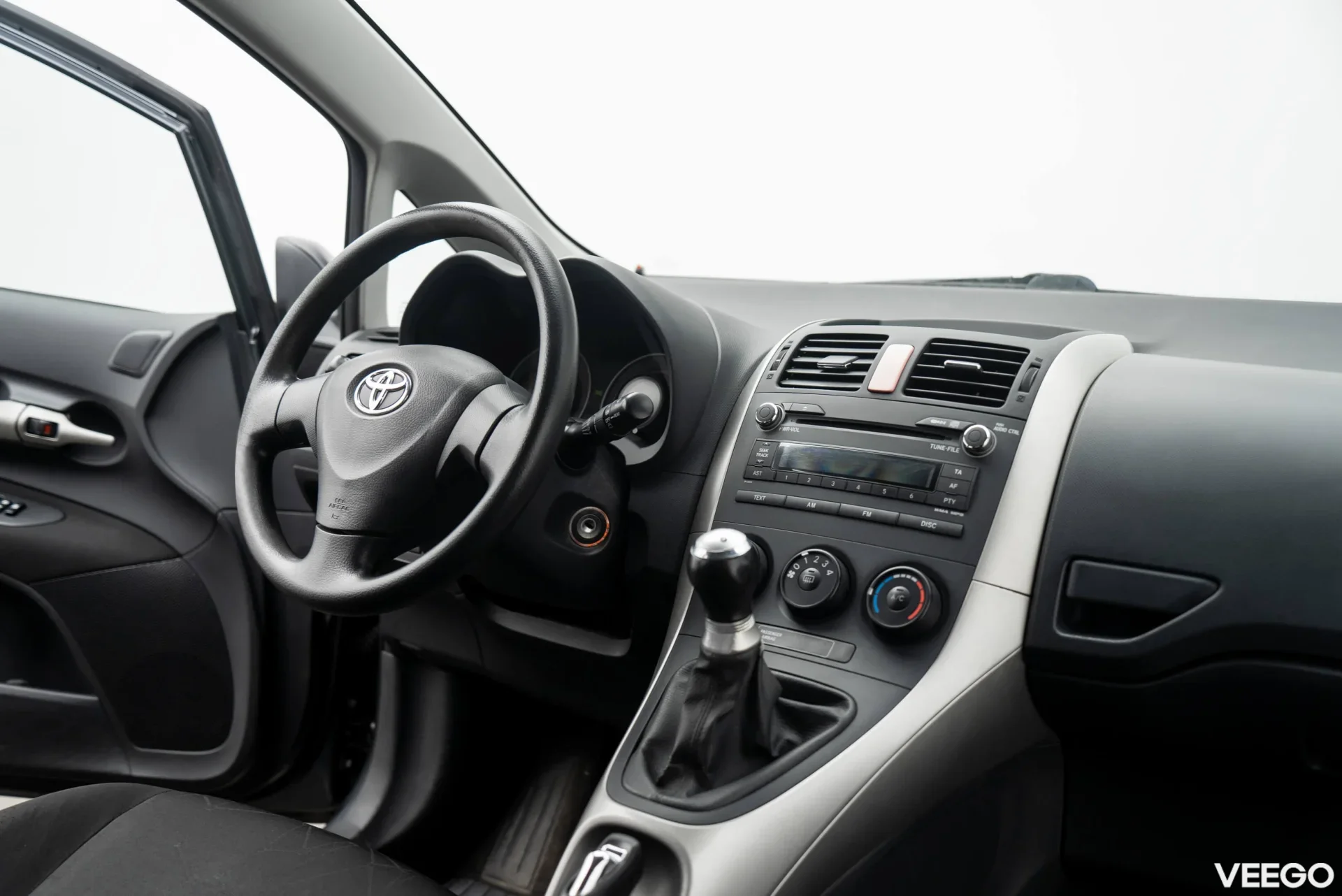 Toyota Auris 1.4 71kW