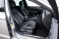 Volkswagen Passat 157kW thumbnail