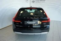 Volvo V90 Cross Country B4 AWD 2 145kW thumbnail