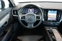 Volvo V90 Cross Country B4 AWD 2 145kW thumbnail