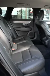 Volvo V90 Cross Country AWD INTELLI PRO 184kW thumbnail