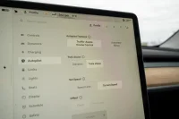 Tesla Model Y   Long Range Dual Motor AWD 378kW thumbnail