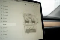 Tesla Model Y   Long Range Dual Motor AWD 378kW thumbnail