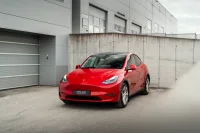 Tesla Model Y   Long Range Dual Motor AWD 378kW thumbnail