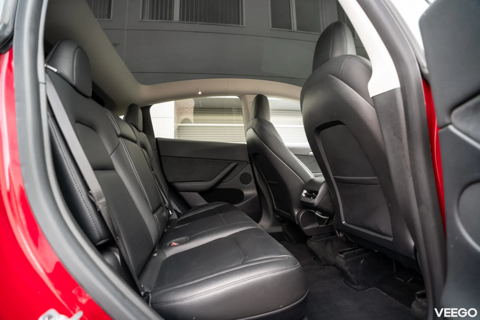 Tesla Model Y   Long Range Dual Motor AWD 378kW