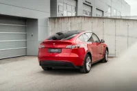 Tesla Model Y   Long Range Dual Motor AWD 378kW thumbnail
