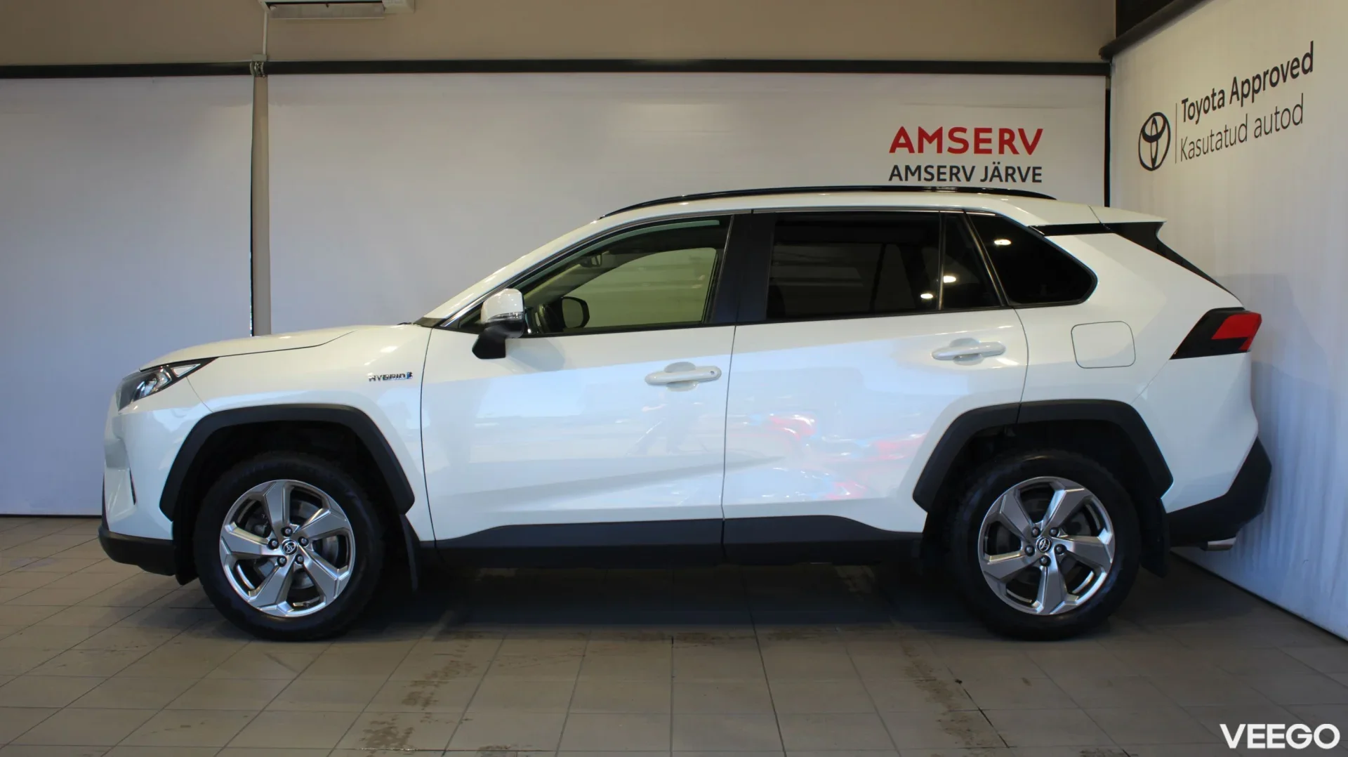 Toyota RAV4 Luxury Plus 2.5 131kW