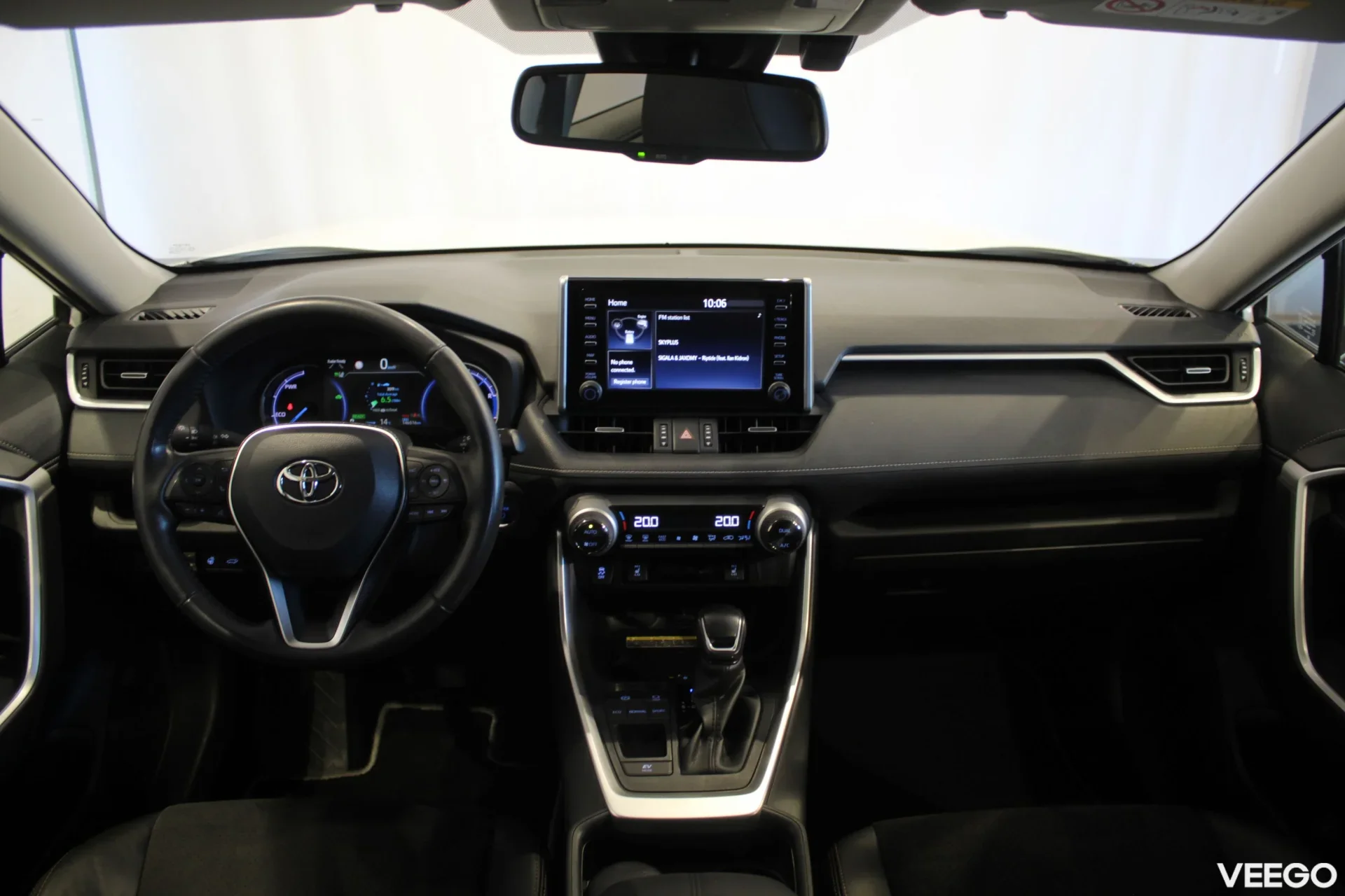 Toyota RAV4 Luxury Plus 2.5 131kW