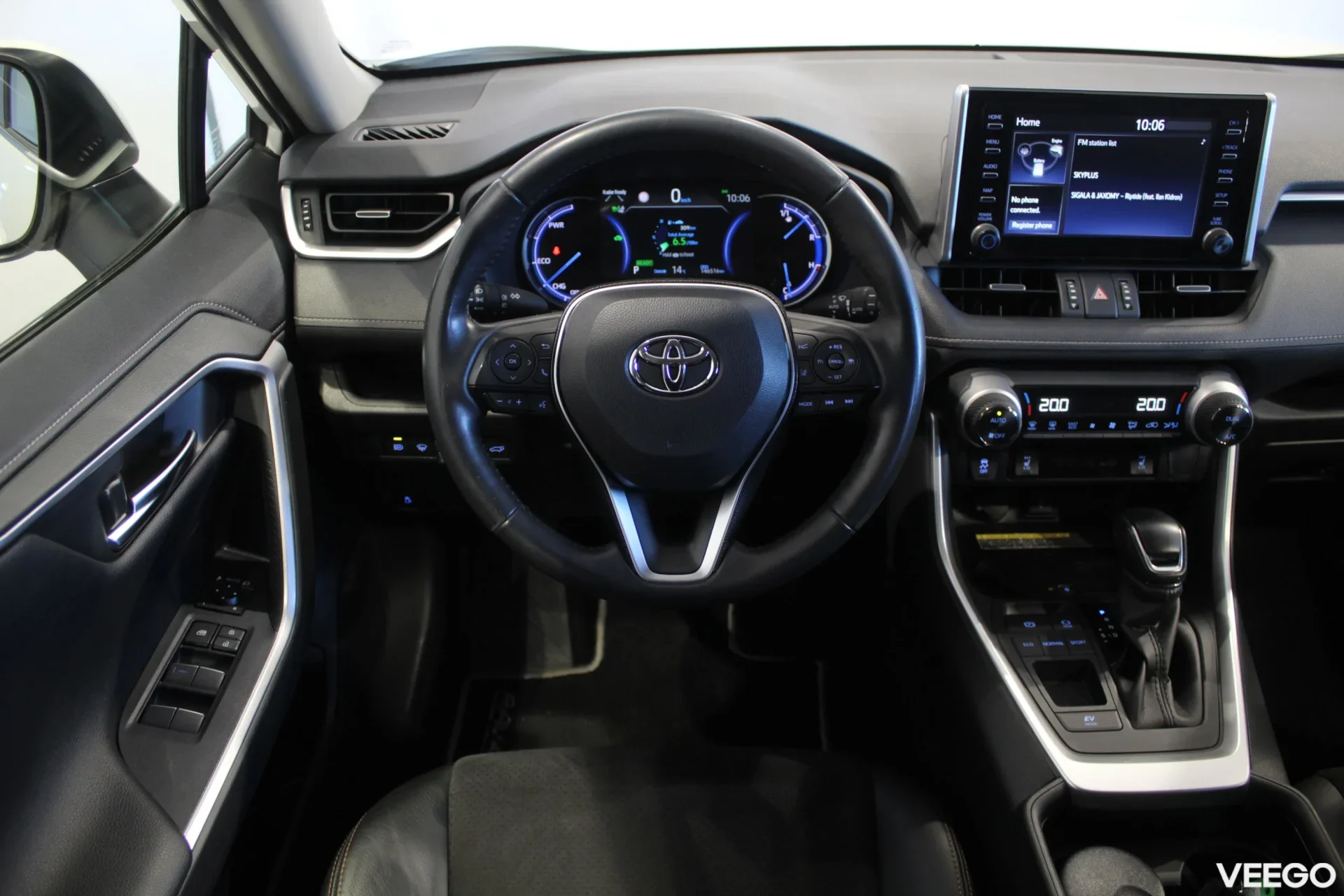 Toyota RAV4 Luxury Plus 2.5 131kW