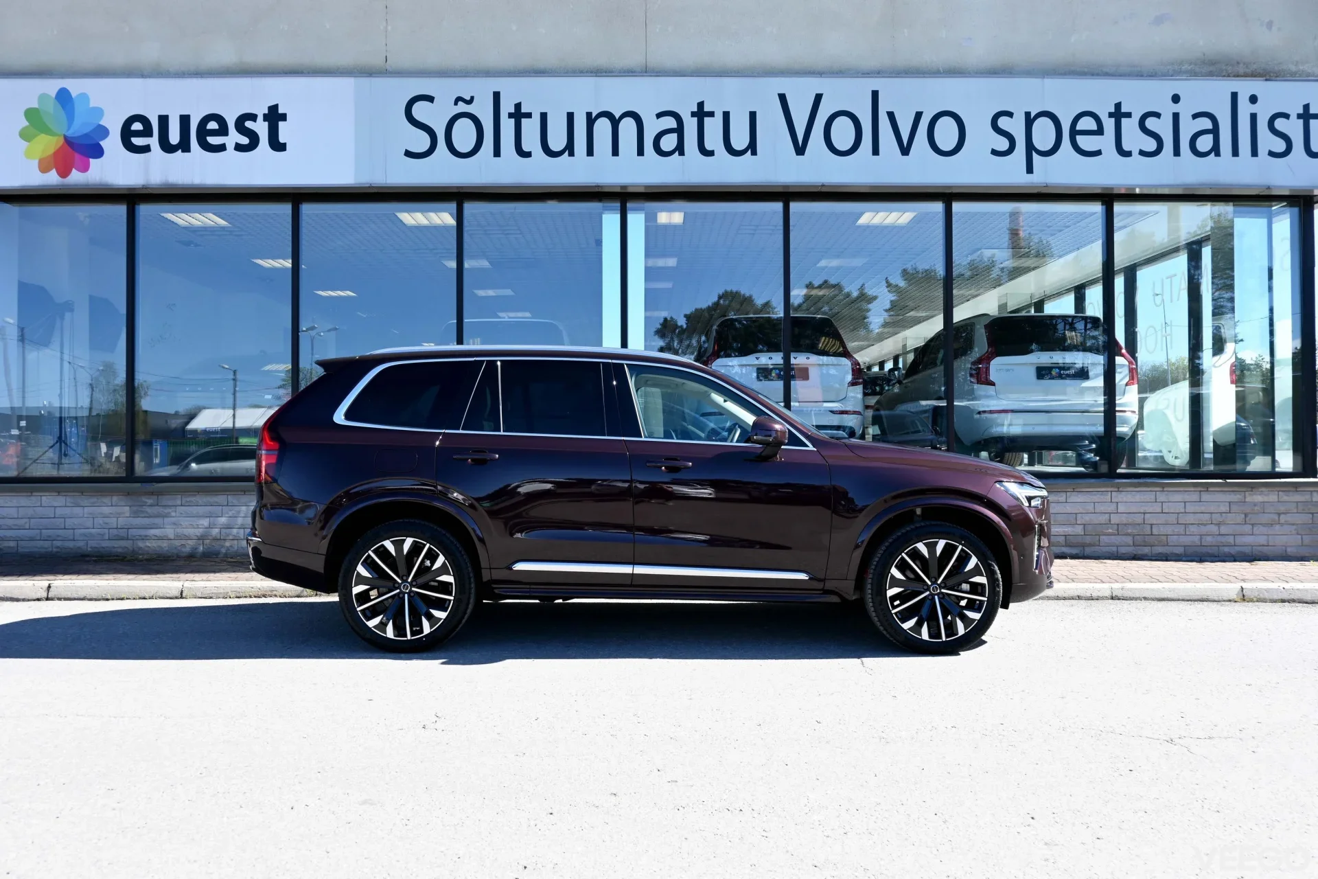 Volvo XC90 AWD 7K B&W 4C ULTRA BRIGHT XENIUM INTELLI SAFE PRO MY26 2 335kW