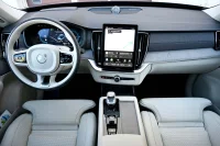 Volvo XC90 AWD 7K B&W 4C ULTRA BRIGHT XENIUM INTELLI SAFE PRO MY26 2 335kW thumbnail