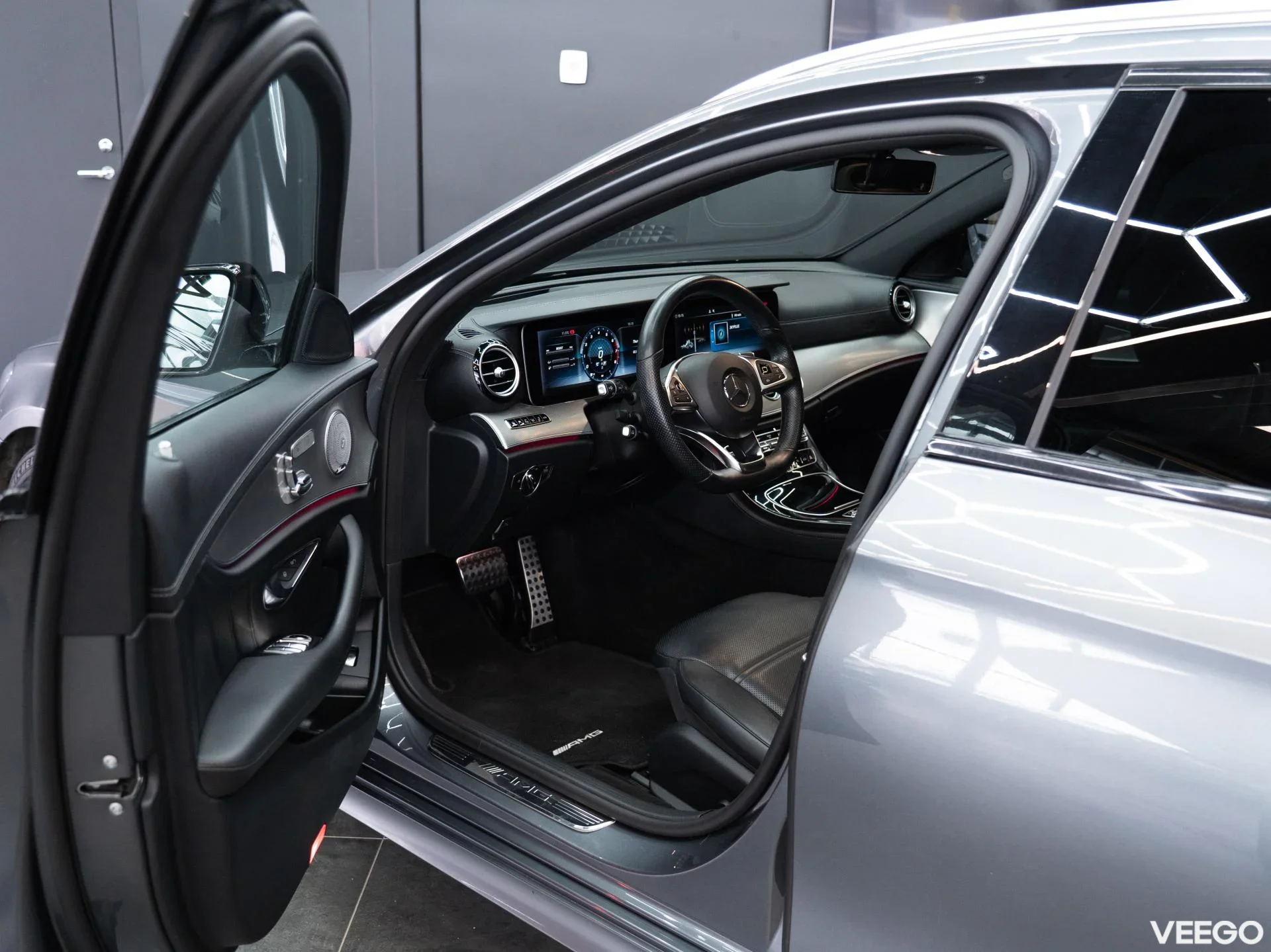 Mercedes-Benz E43 AMG 3.0 295kW